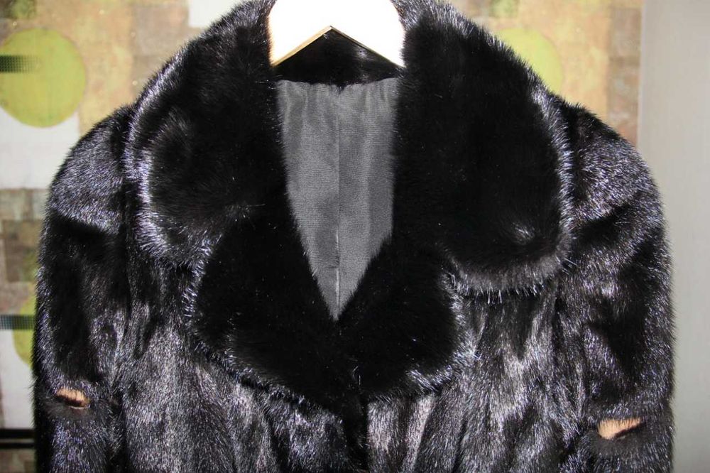 Норковая шуба черная