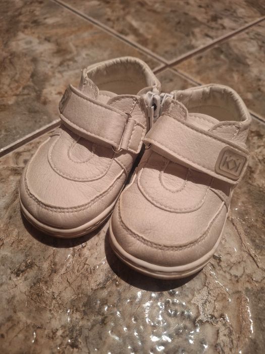 Бебешки обувки Колев и Колев