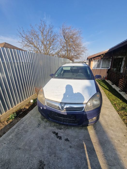 Vand opel pt dezmembrat