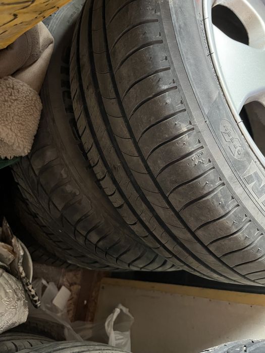Продаю шины с дисками