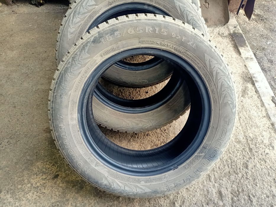 Автошины зимние 185/65/15
