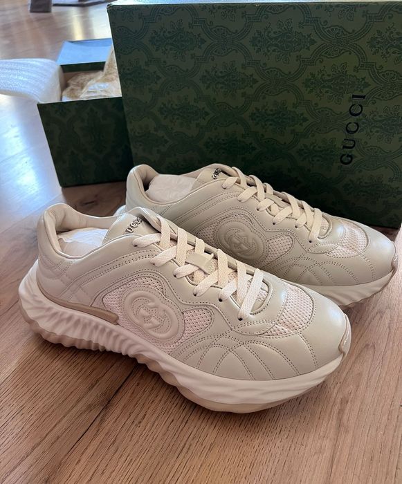 Маратонки Gucci бежови