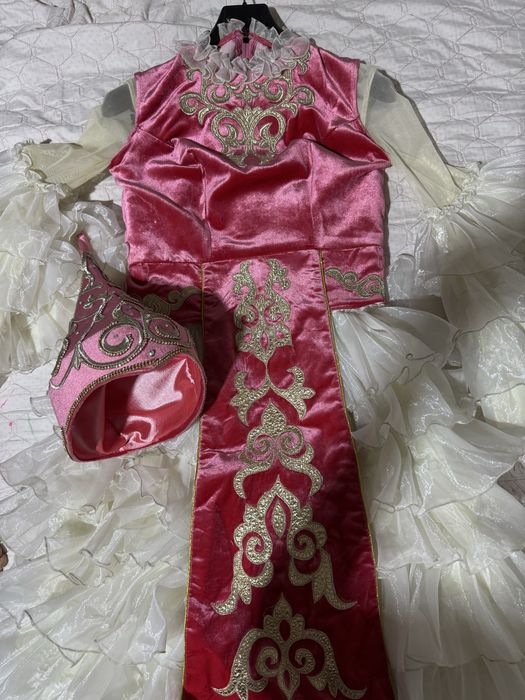 казахская национальная одежда.