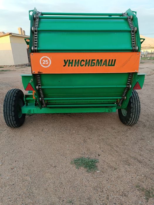 Пресс-подборщик рулонный