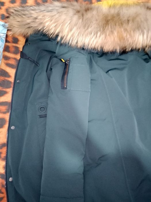 Продам новый пуховик зимний