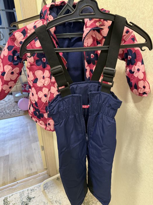 Продам демисезонный комбинезон