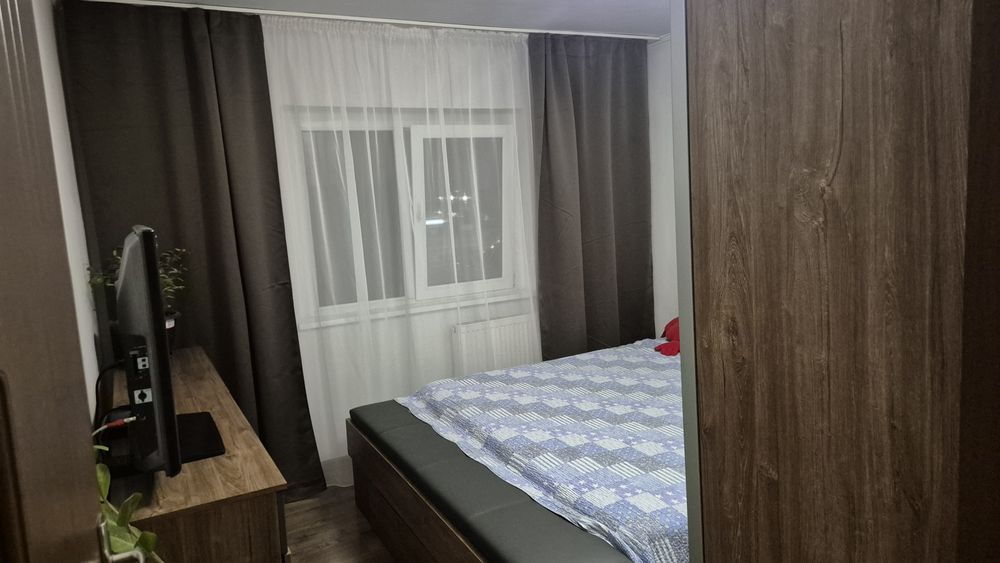 Inchiriez apartament 3 camere zona Ramada