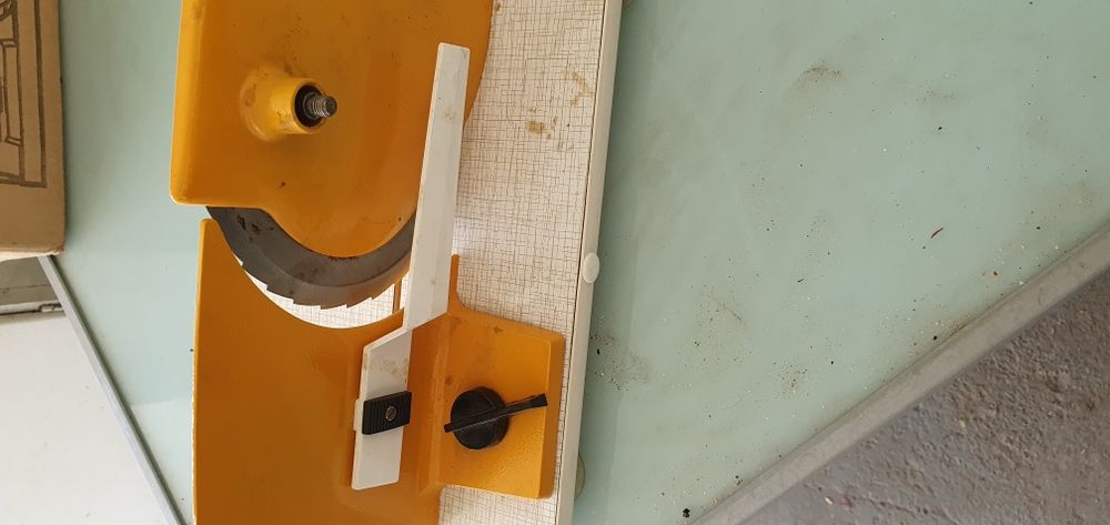 Резачка за хляб и колбаси