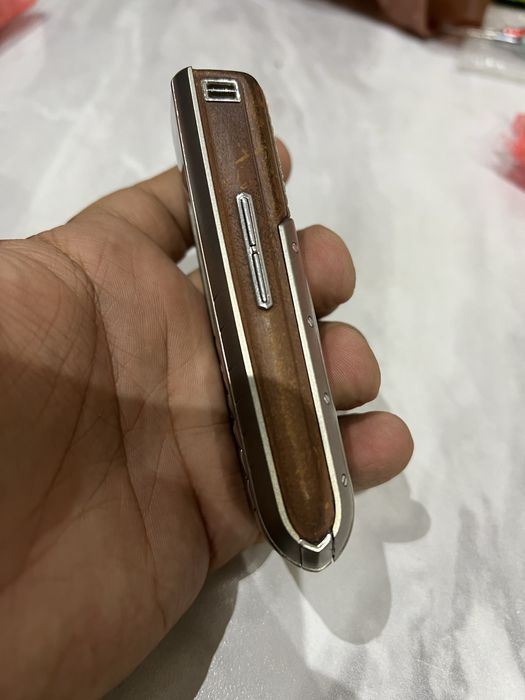 Vertu Ascent Original