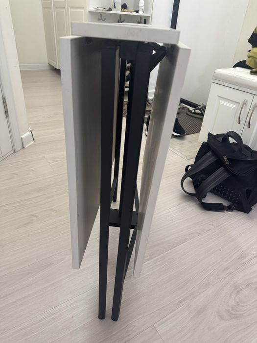 Складной стол. Компактный