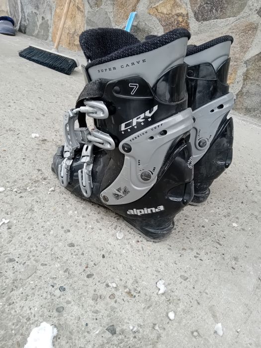 Clăpari  de vinzare