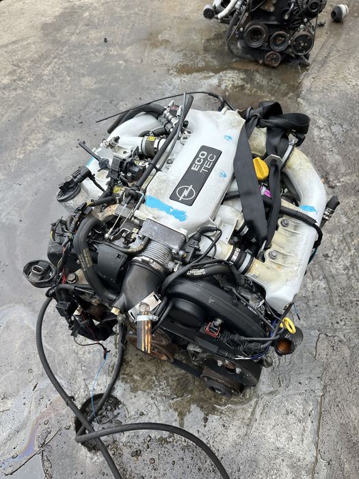 Двигатель Опель вектра x2.5xe