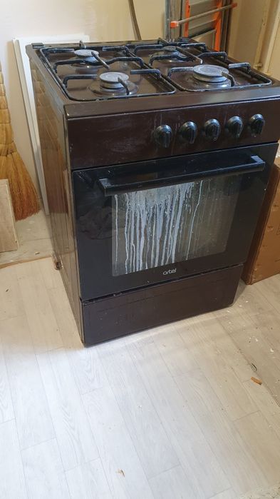 Продам газовая плитка с духовкой