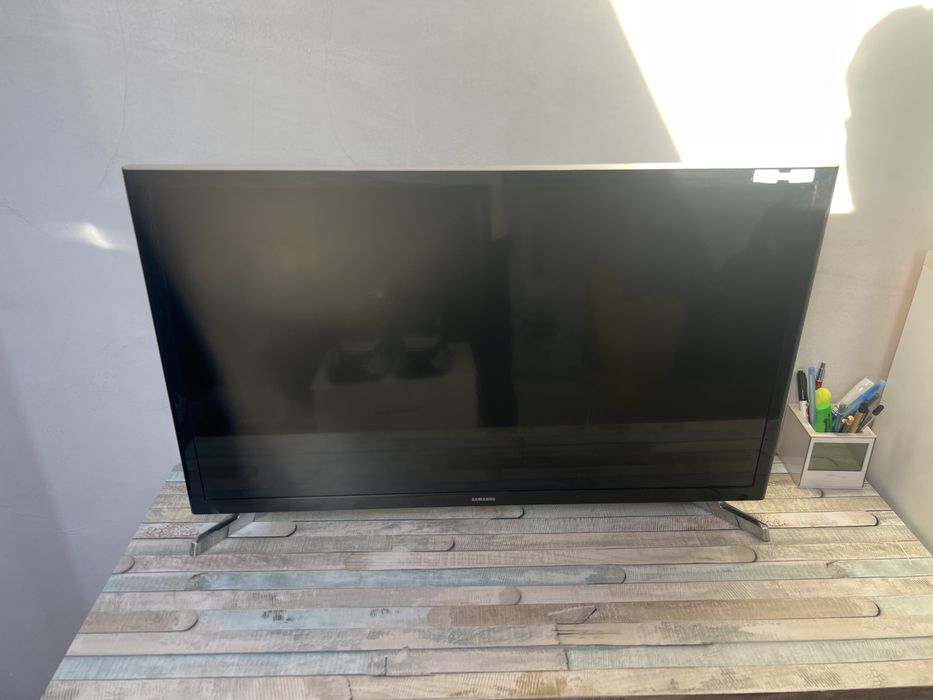 Televizor smart samsung 81 cm