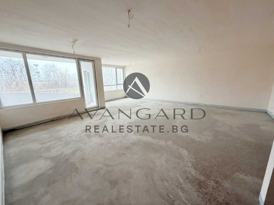 Продава се Тристаен апартамент в Пловдив, Център - 153 кв.м за 674 €/кв.м - Снимка #2