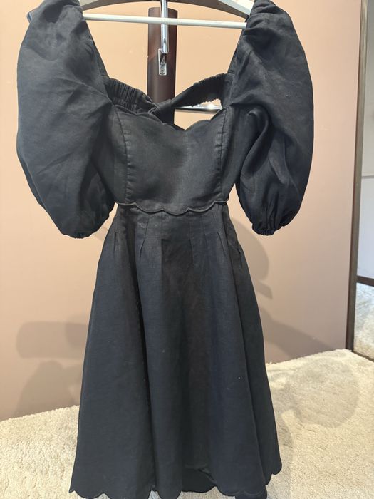 Черна ленена рокля