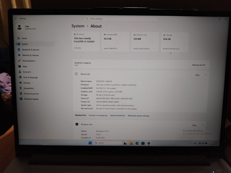 Lenovo Ideapad Slim 3i 16IAH8