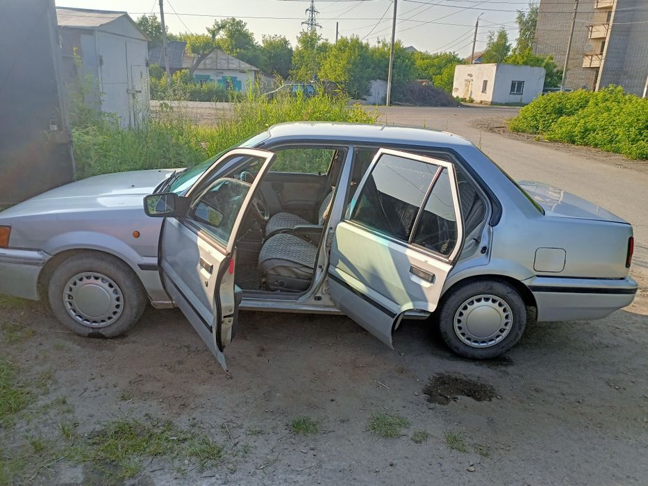 Продам Ниссан сани 1989.