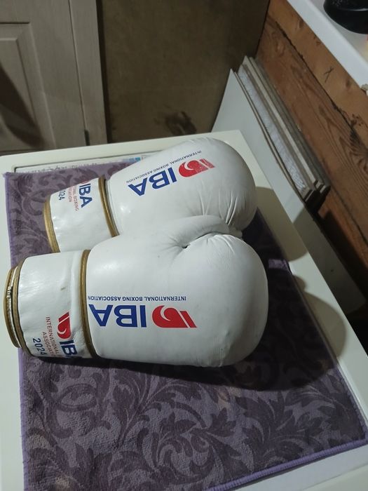 Боксёрский перчатки