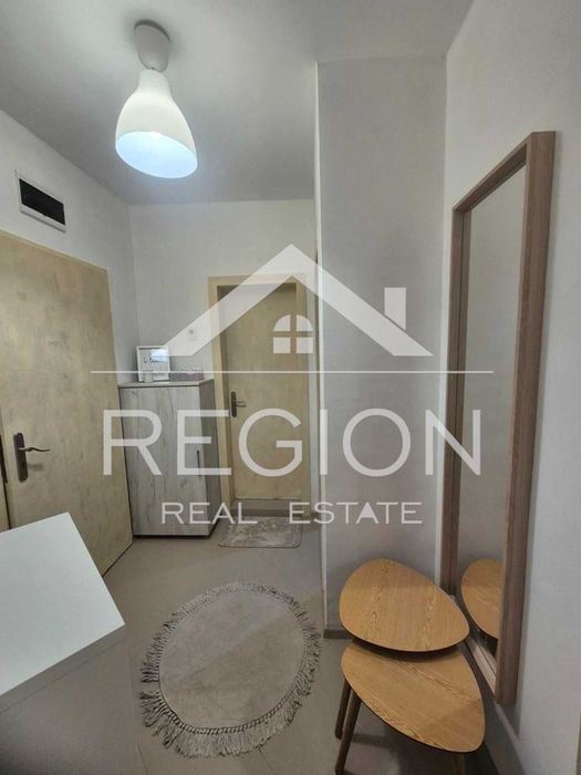 Дава се под наем Двустаен апартамент в Варна, Колхозен пазар - 53 кв.м за 484.5 € - Снимка #1