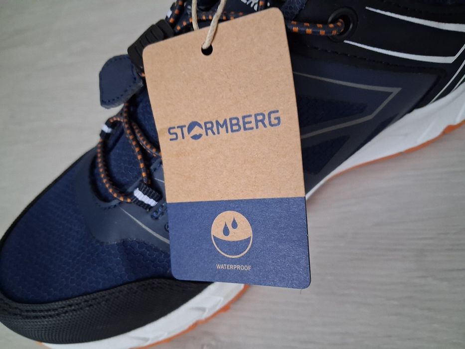 Vand Adidași Traking Stormberg Noi cu etichetă  Unisex Marime 37