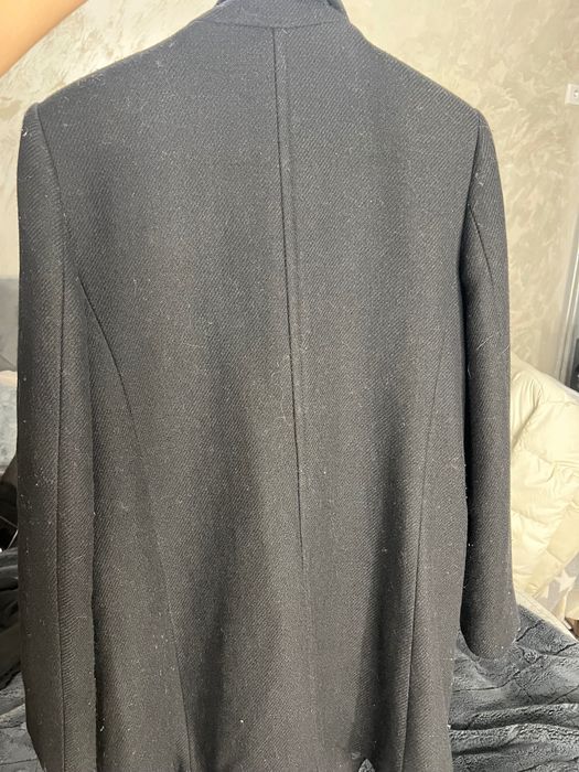 Дамско черно палто от Zara