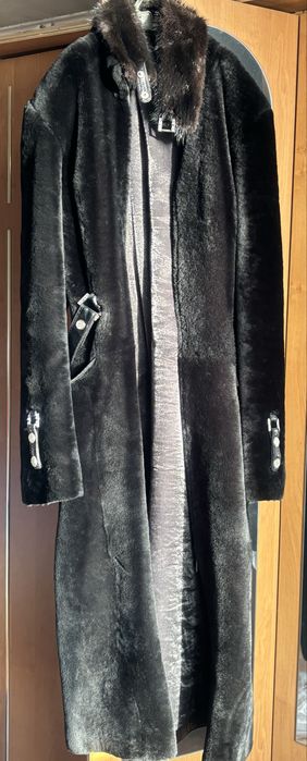 Шуба из натуральной овчины. Воротник натуральная норка