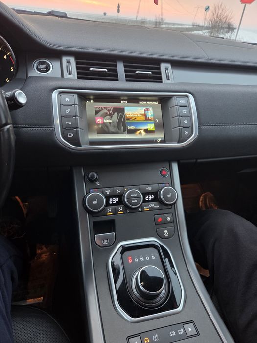 Range ROVER Evoque 4x4, 180 cp,2018 landmark edition