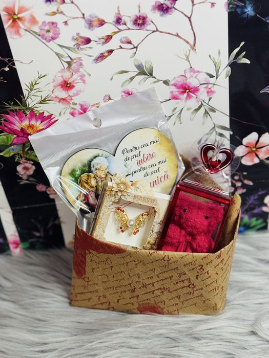 Cadouri dama/copii 1-8 martie/valentine’s day/onomastice si nu numai