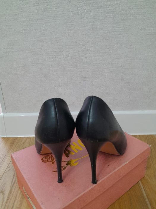 Женские кожанные туфли