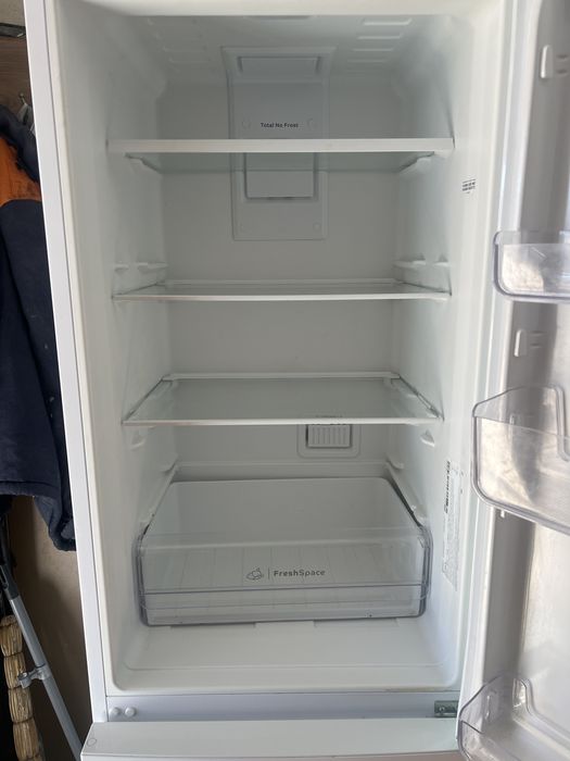 Холодильник indesit