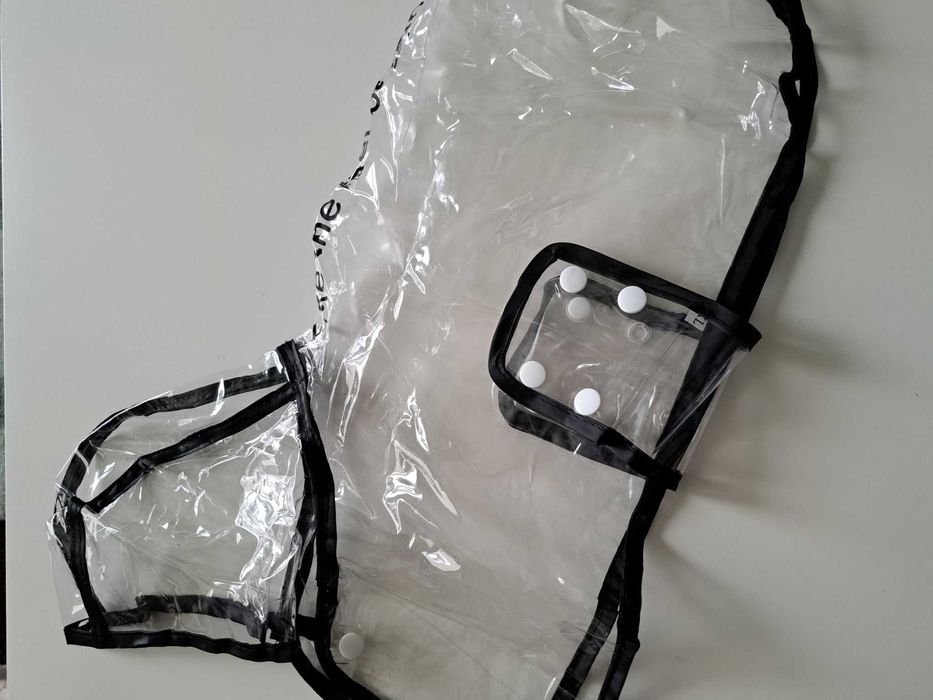 Нов дъждобран за куче