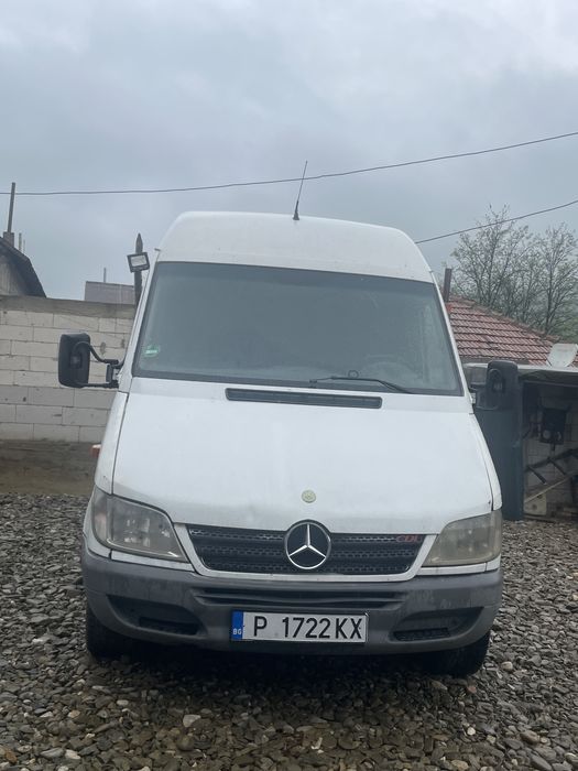 Mercedes sprinter 419 2005 masina functioneaza are putina rugina