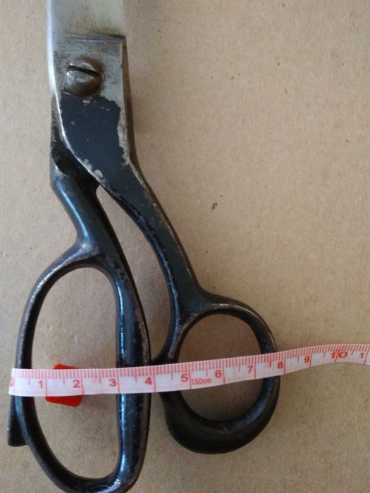 Голяма масивна ножица