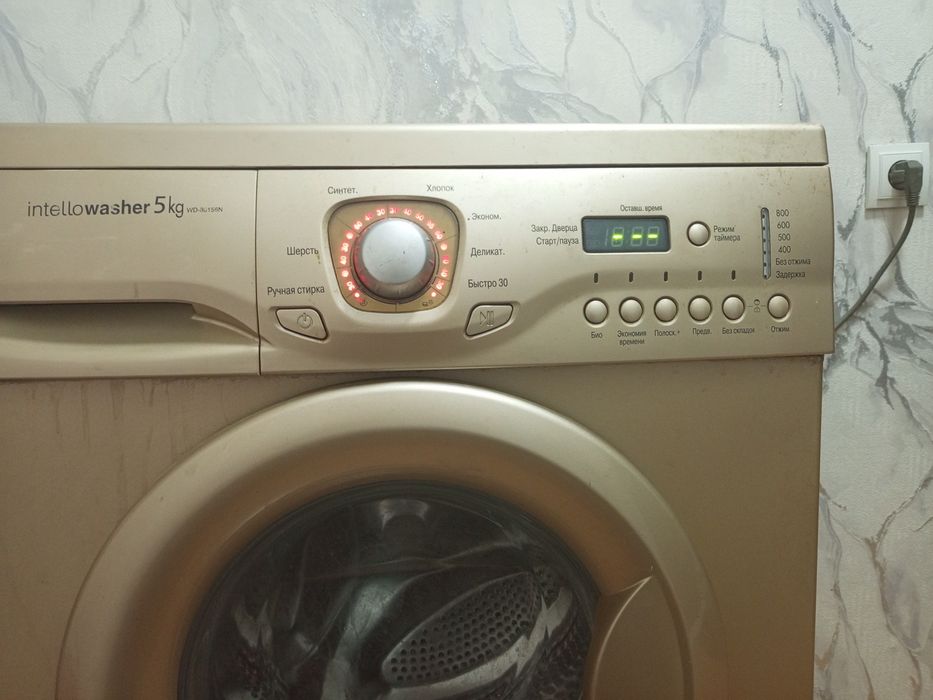 Продам стиральную машинку