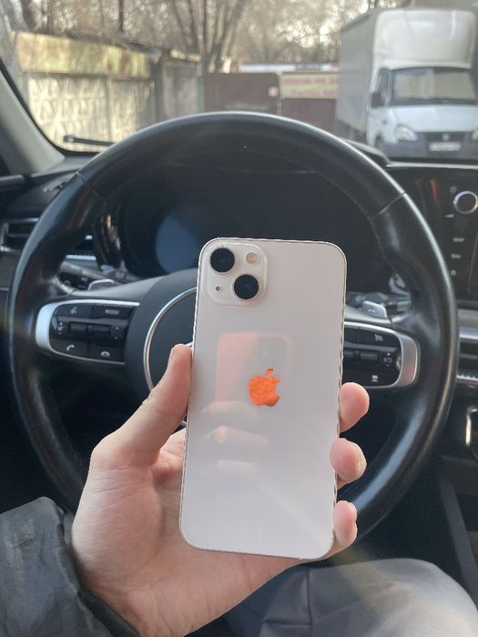IPhone 13 в хорошом состоянии