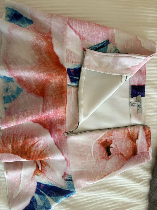 Къси поли Mango и Zara