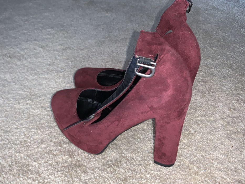 Туфли замшевые бордовые 36 новые