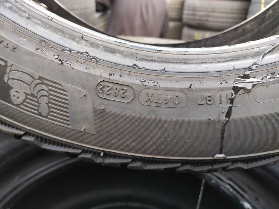 2бр Зимни гуми 245 45 18 - Michelin - DOT 2022