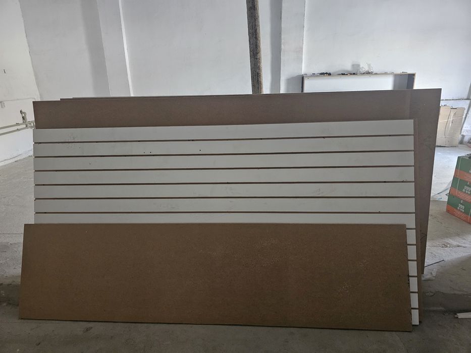 Торговое оборудование,эконом панели,крючки