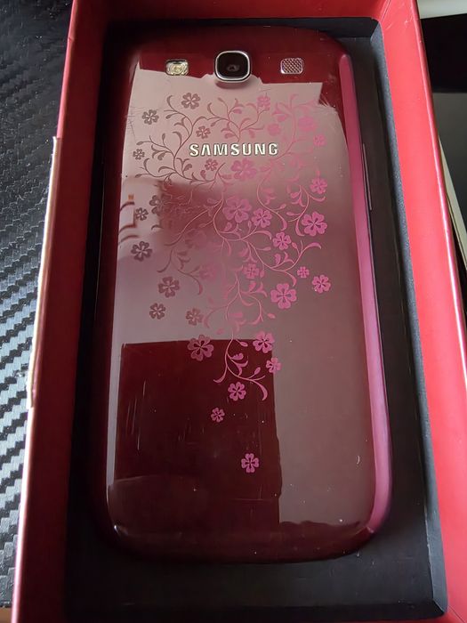 Продавам Samsung Galaxy phones