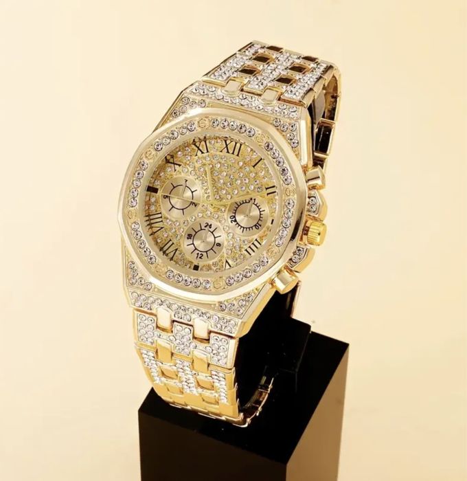 Новые часы, цепочки и м.др