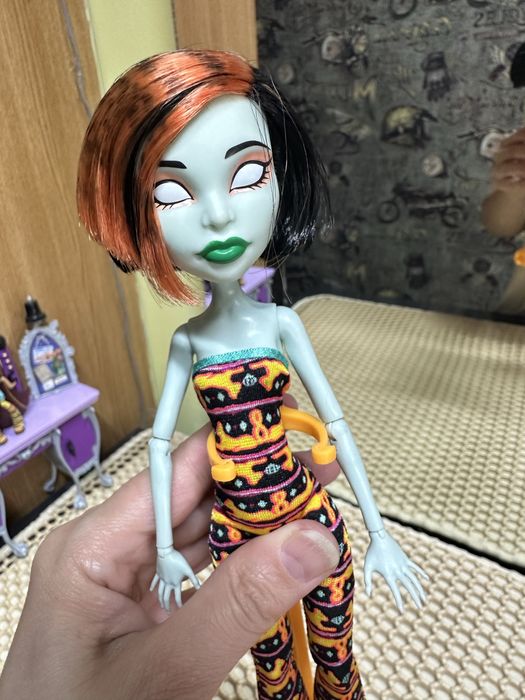 Продам куклу монстр хай!