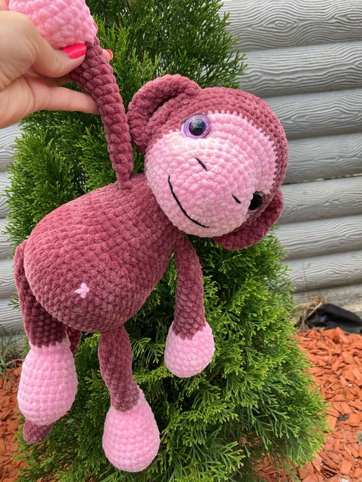 Maimuță croșetată manual