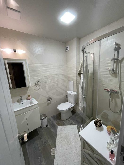 Дава се под наем Двустаен апартамент в Варна, Окръжна болница - 80 кв.м за 700 € - Снимка #4