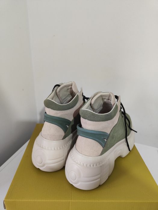 Обувки, боти естествен велур