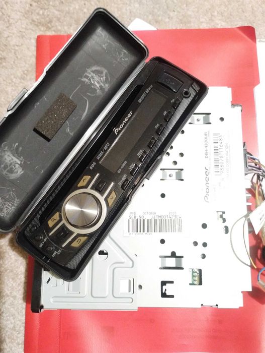 Авто CD плеър Pioneer DEH-4300UB