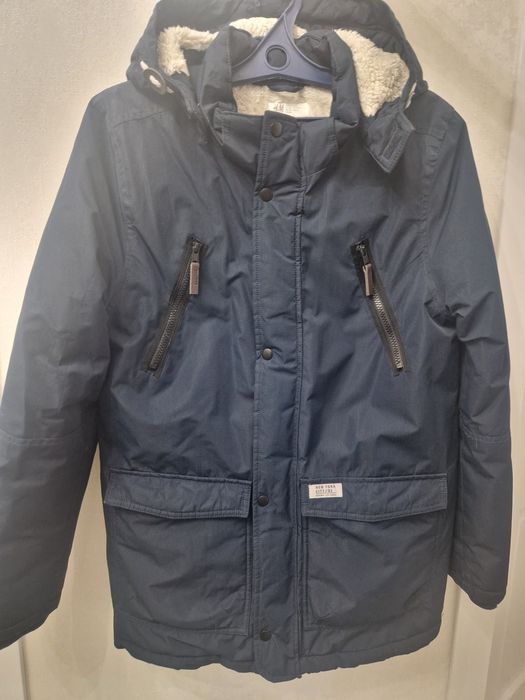 Продам куртку H&M б/у.