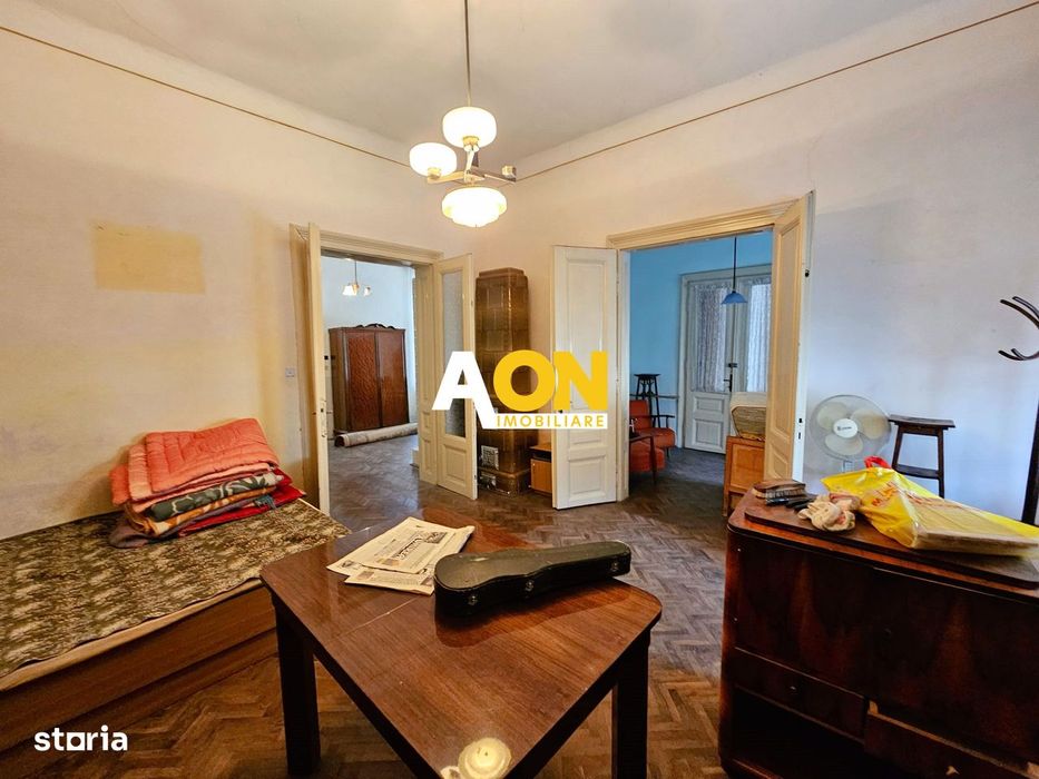 Casa 5 camere, 2 bai, 490 mp teren, Centru, pretabila pentru birouri