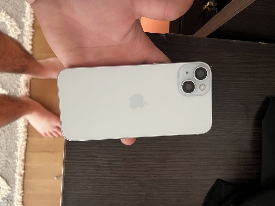Vand Iphone 15 plus albastru